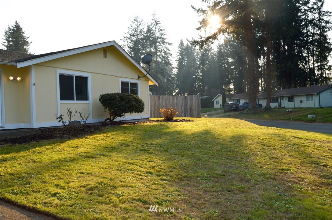 910 Gregory Way Southeast Lacey, WA 98513 - Photo 17 of 18 Gallery Image 17
