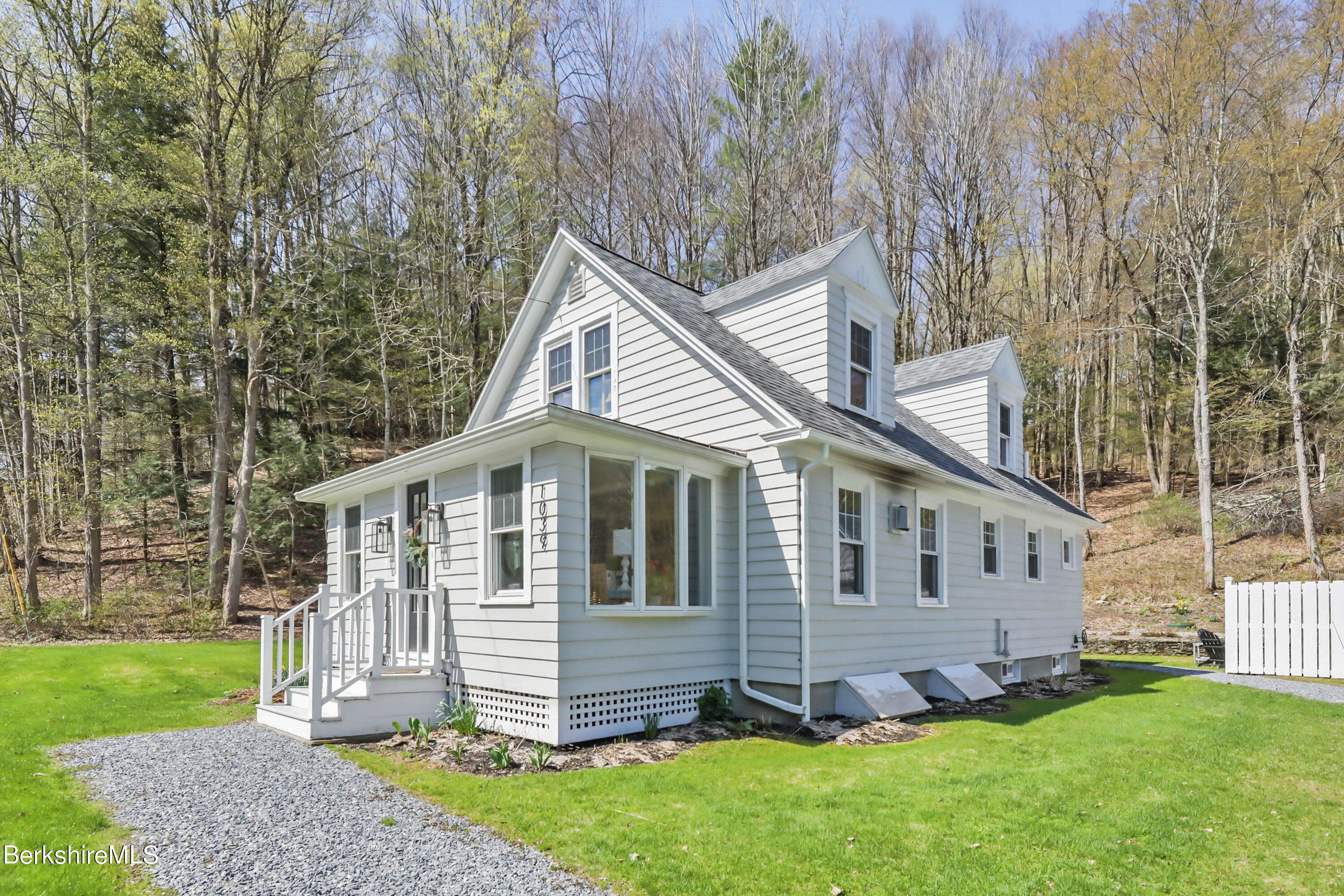 5 Exterior Front