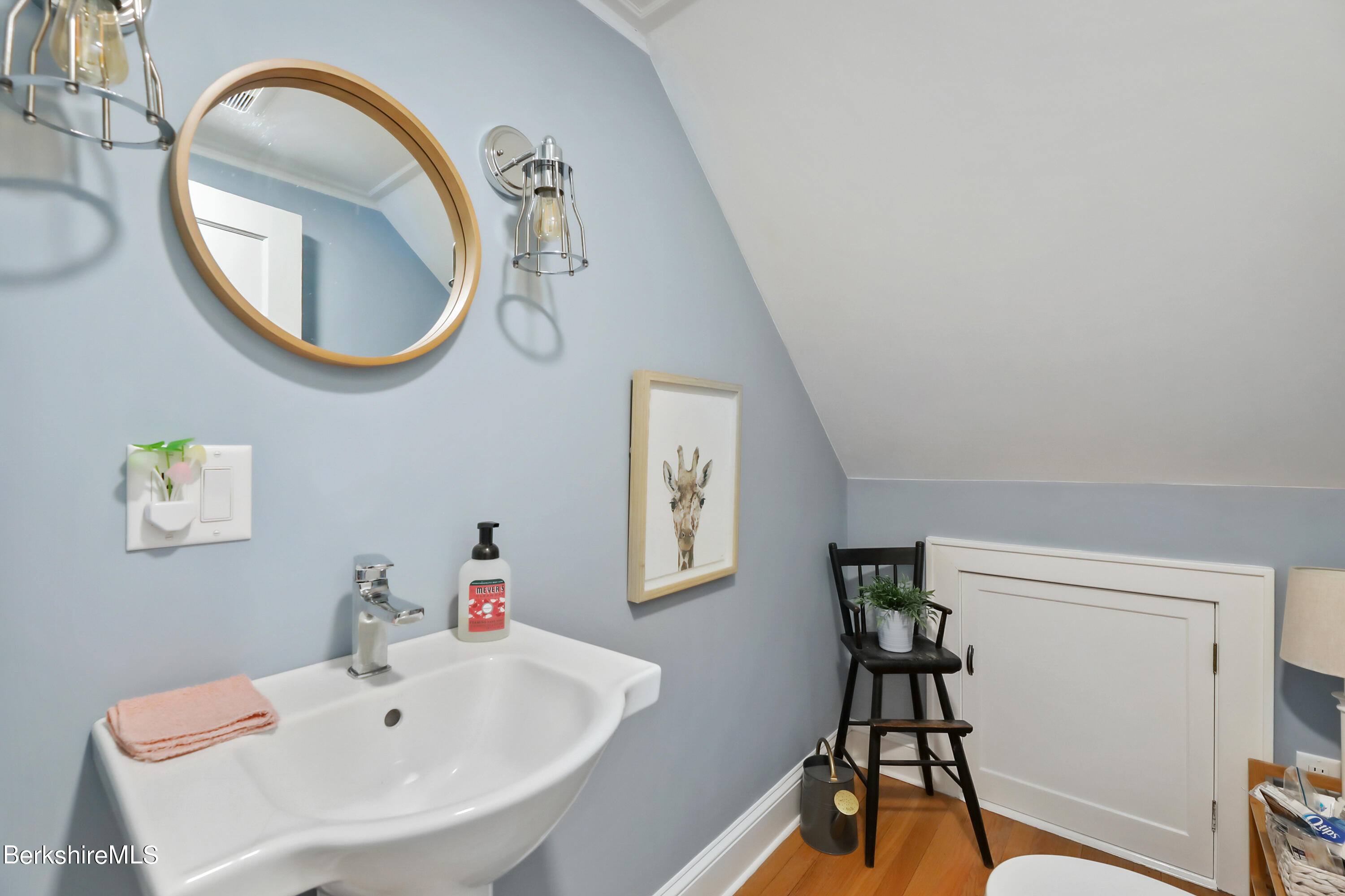 1039 Cold Spring Road Williamstown, MA 01267 - Photo 21 of 26 145 Second Floor Half Bath