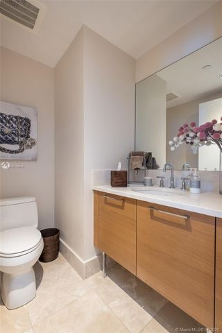 $1,320,000 | 17001 Collins Avenue, Unit 1708, Sunny Isles Beach, FL 33160