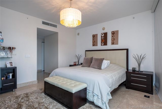 $1,320,000 | 17001 Collins Avenue, Unit 1708, Sunny Isles Beach, FL 33160