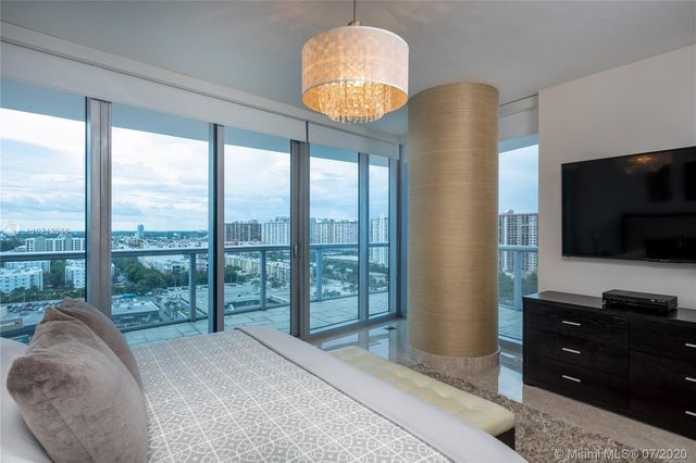 $1,320,000 | 17001 Collins Avenue, Unit 1708, Sunny Isles Beach, FL 33160
