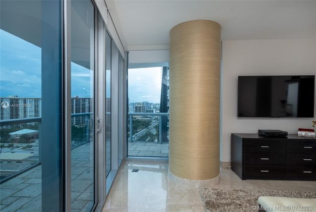 $1,320,000 | 17001 Collins Avenue, Unit 1708, Sunny Isles Beach, FL 33160