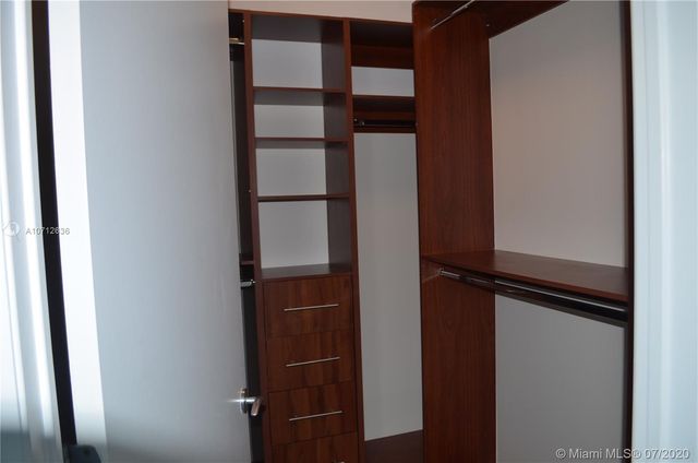 $1,320,000 | 17001 Collins Avenue, Unit 1708, Sunny Isles Beach, FL 33160