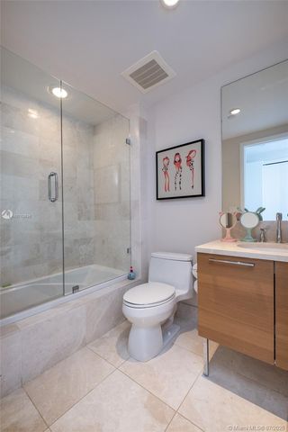 $1,320,000 | 17001 Collins Avenue, Unit 1708, Sunny Isles Beach, FL 33160