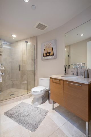 $1,320,000 | 17001 Collins Avenue, Unit 1708, Sunny Isles Beach, FL 33160