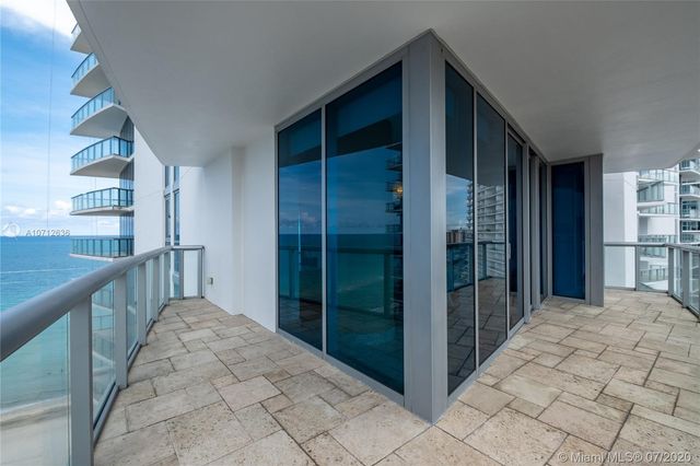 $1,320,000 | 17001 Collins Avenue, Unit 1708, Sunny Isles Beach, FL 33160