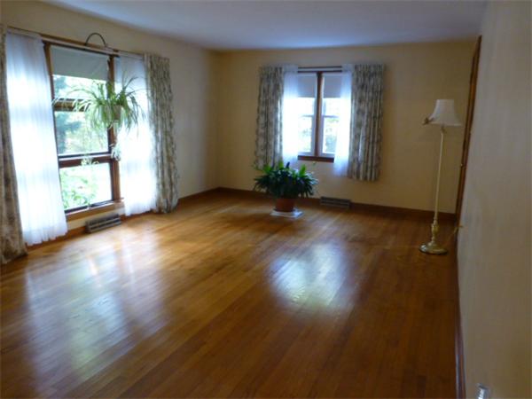 705 North Farms Road Northampton, MA 01062 - Photo 5 of 19 Gallery Image 5