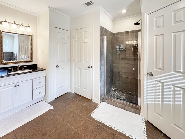 $425,000 | 24 Normandy Circle, Memphis, TN 38111