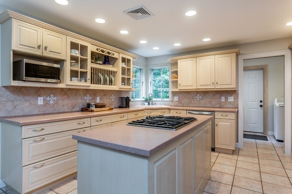 100 Bay Road Norton, MA 02766 - Photo 5 of 42 Gallery Image 5