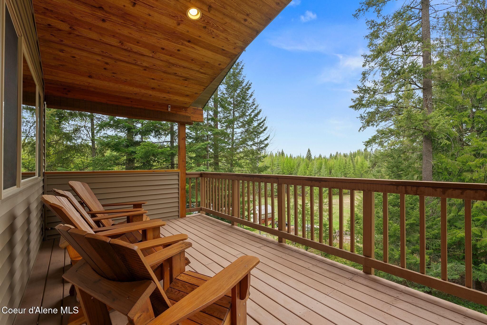 335 Tamarack Lane Sagle, ID 83860 - Photo 35 of 60 Deck