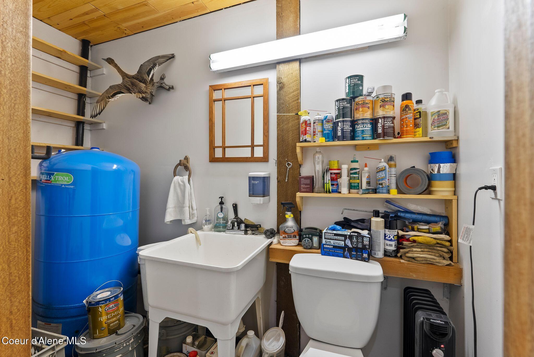 335 Tamarack Lane Sagle, ID 83860 - Photo 41 of 60 Shop bathroom