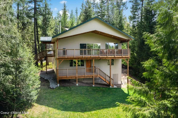 $850,000 | 335 Tamarack Lane, Sagle, ID 83860