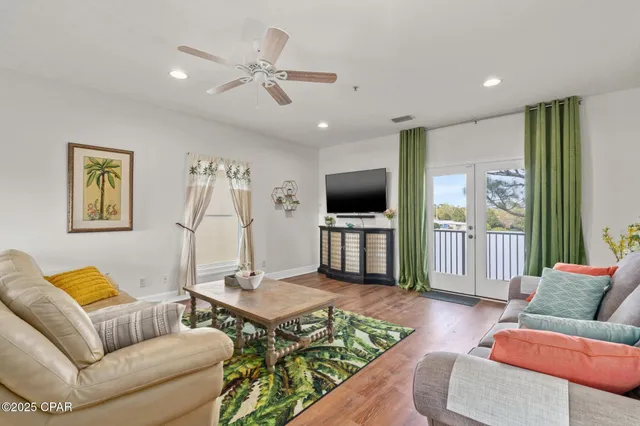 $345,000 | 204 Bonita Circle, Unit F, Panama City, FL 32408