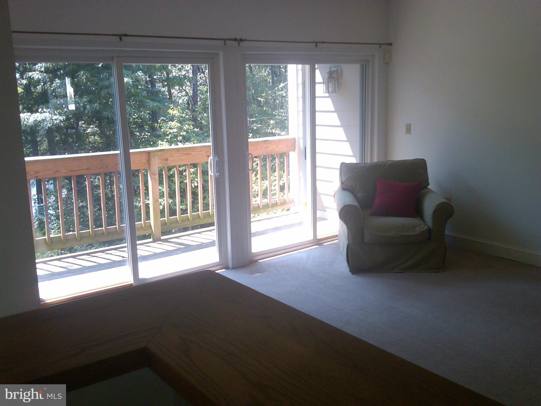 524 Runabout Loop, Unit O9 Solomons, MD 20688 - Photo 17 of 30 Living Room