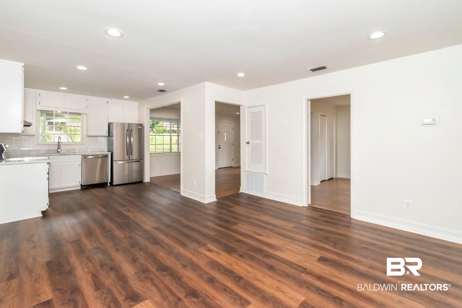 607 Markham Drive Mobile, AL 36609 - Photo 8 of 27