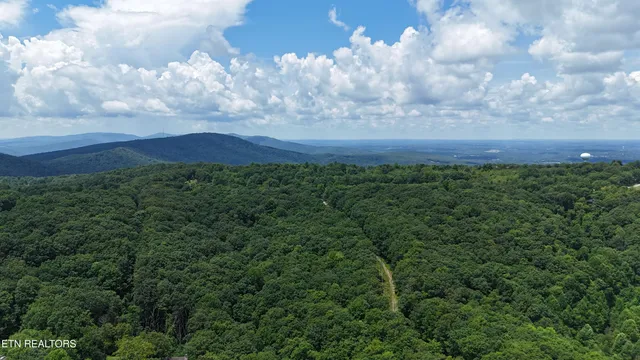 $129,000 | 291 Moytoy Road, Unit 206, Crab Orchard, TN 37723