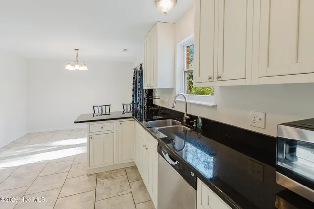 $325,000 | 505 Antoinette Drive, Wilmington, NC 28412