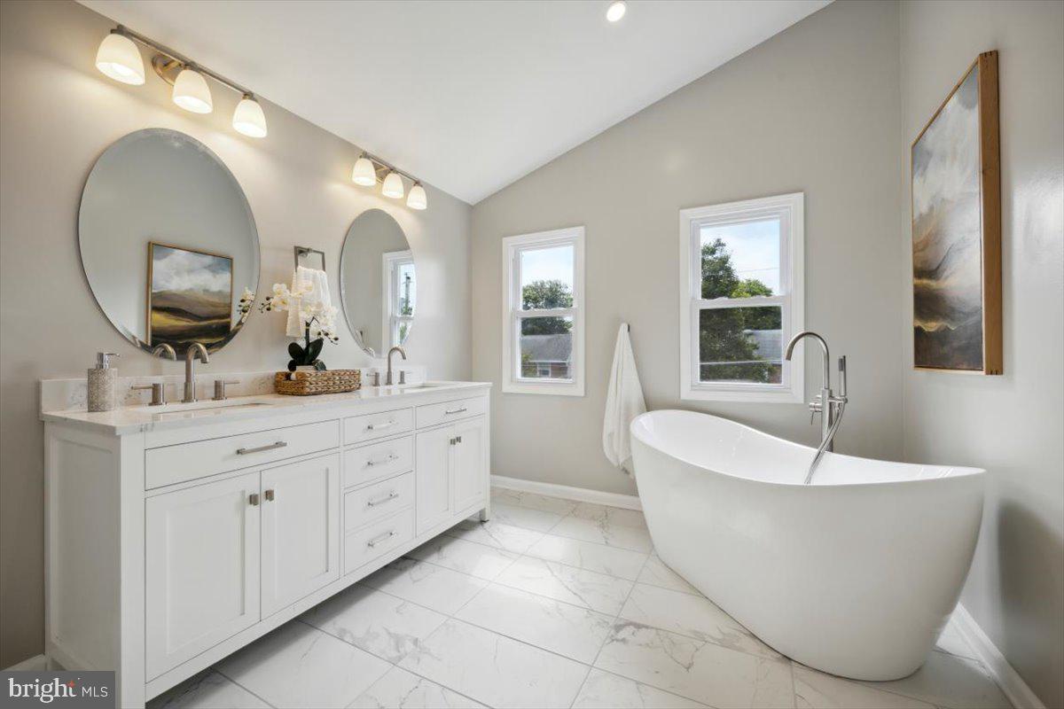 407 East Manoa Road Havertown, PA 19083 - Photo 11 of 35