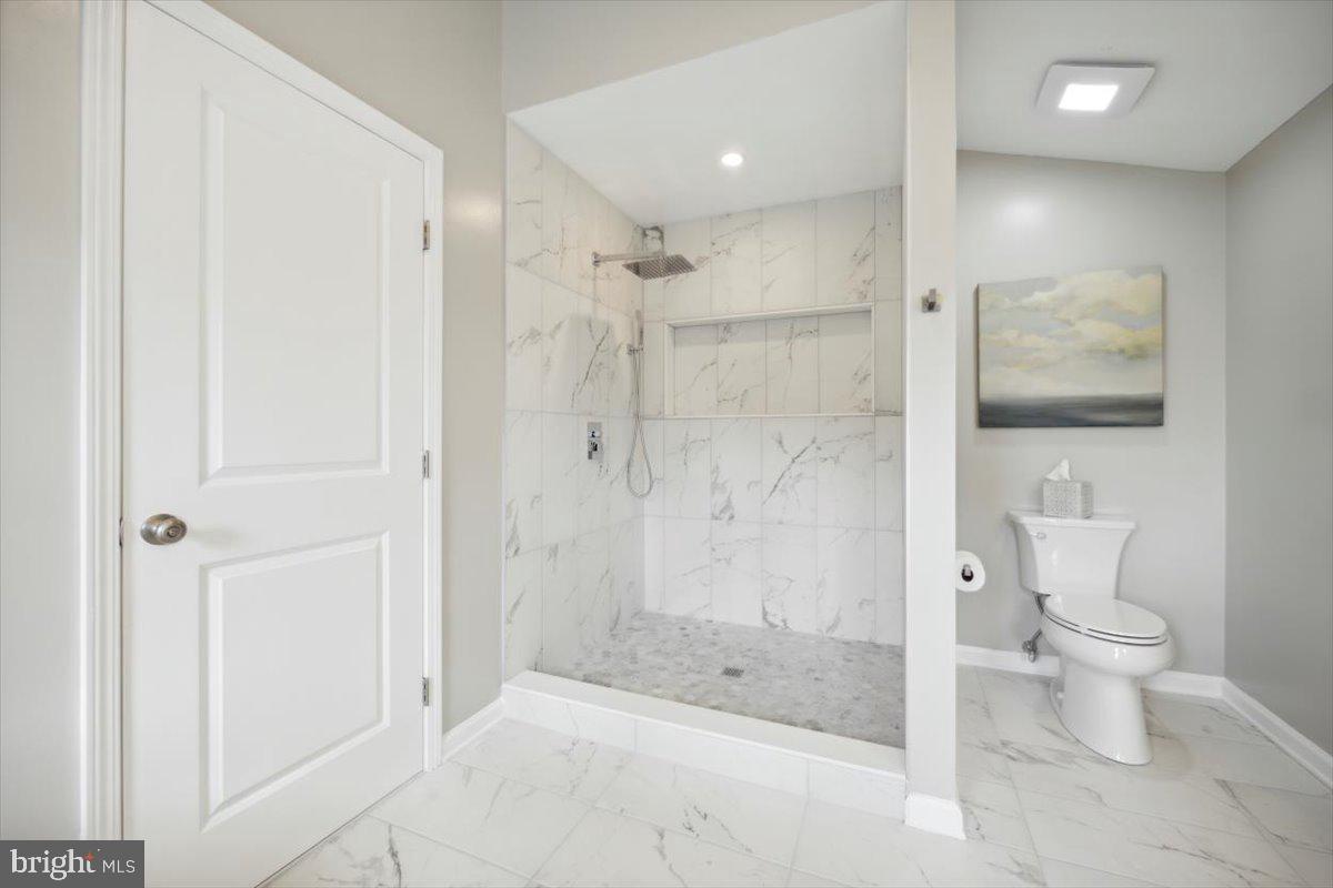 407 East Manoa Road Havertown, PA 19083 - Photo 12 of 35