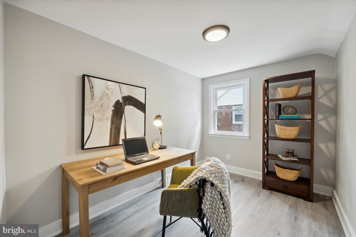 407 East Manoa Road Havertown, PA 19083 - Photo 15 of 35