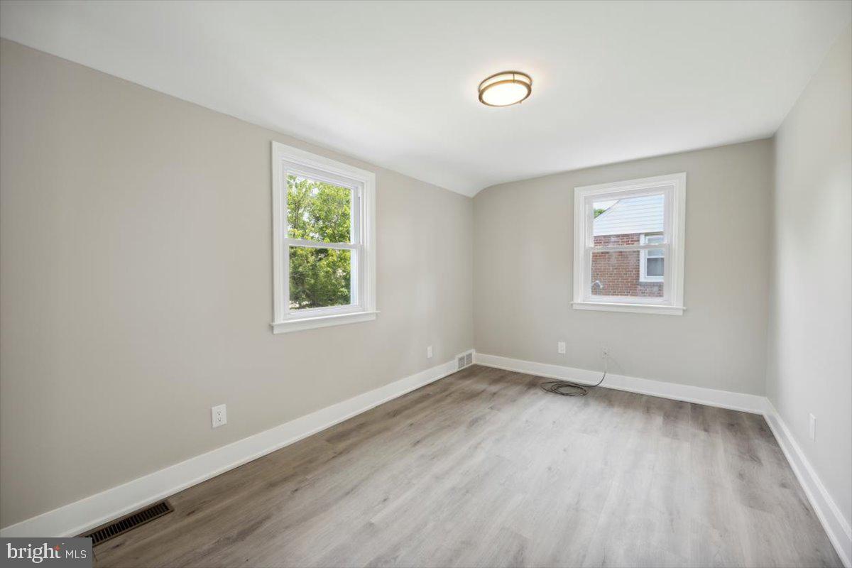 407 East Manoa Road Havertown, PA 19083 - Photo 17 of 35