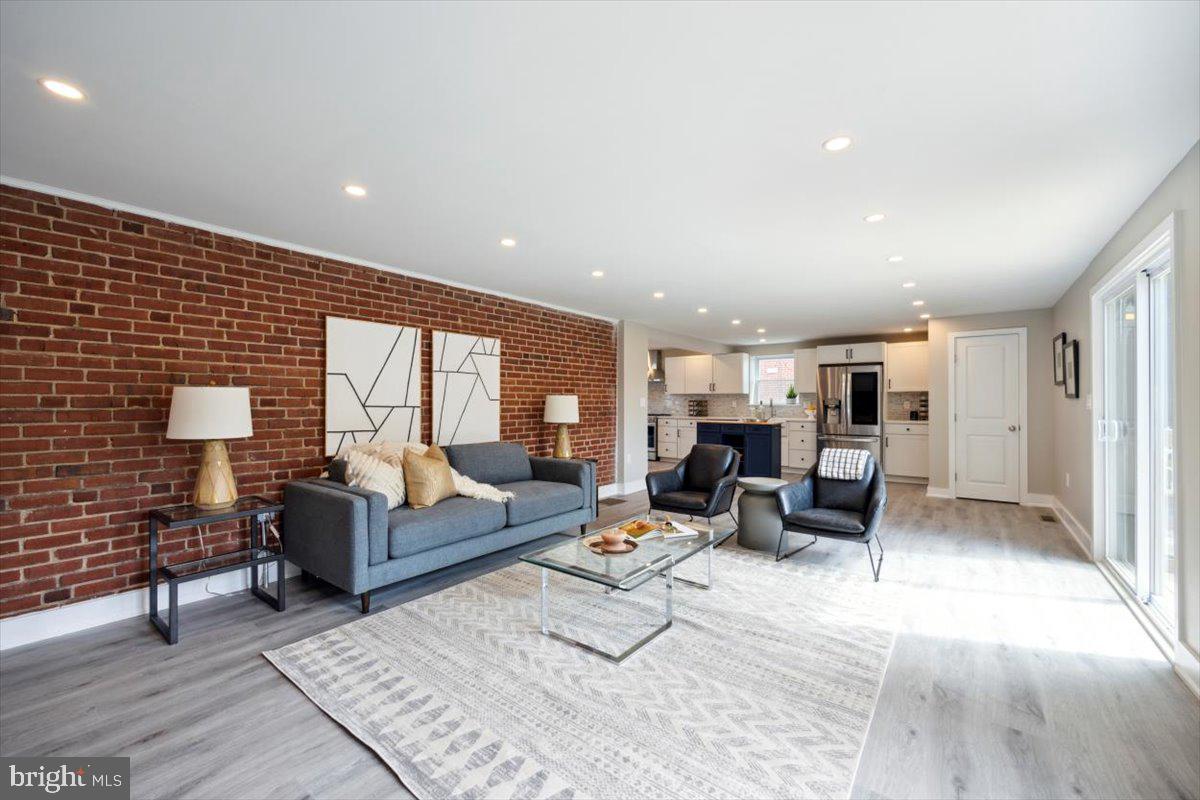 407 East Manoa Road Havertown, PA 19083 - Photo 6 of 35