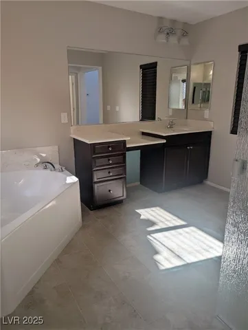 $2,750 | 6639 Rego Park Court, Las Vegas, NV 89166