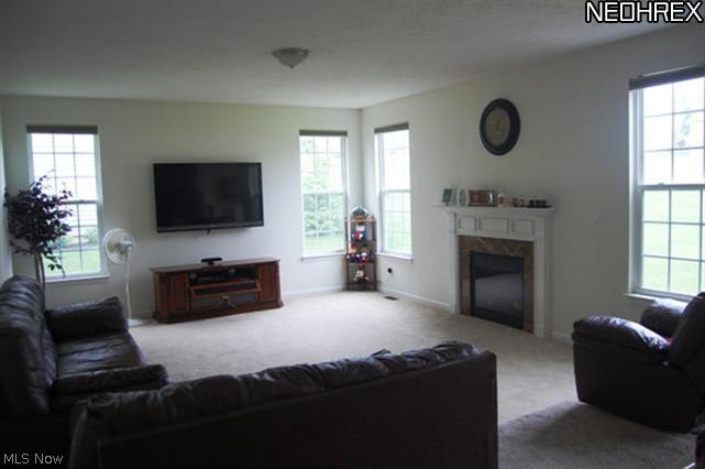 1182 Singleton Akron, OH 44321 - Photo 2 of 23