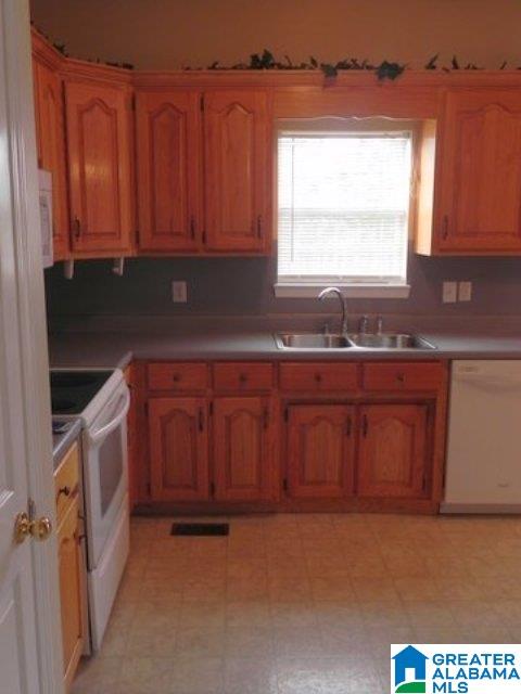 257 South Hillcrest Road Odenville, AL 35120 - Photo 15 of 41