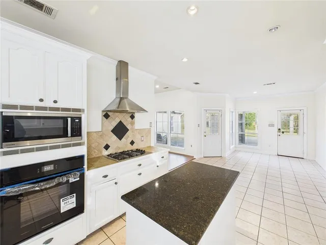 $300,000 | 12563 Stutgart Avenue, Baton Rouge, LA 70816