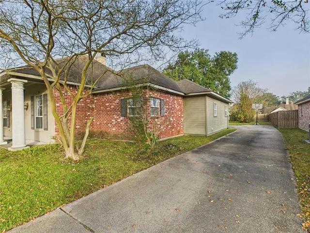 $300,000 | 12563 Stutgart Avenue, Baton Rouge, LA 70816