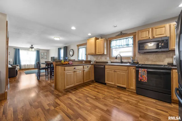 $280,000 | 211 Summit Drive, Tipton, IA 52772