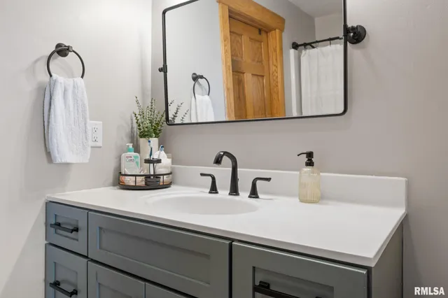 $280,000 | 211 Summit Drive, Tipton, IA 52772