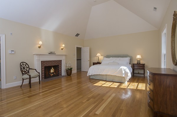 12 Hitching Post Lane Weston, MA 02493 - Photo 10 of 21