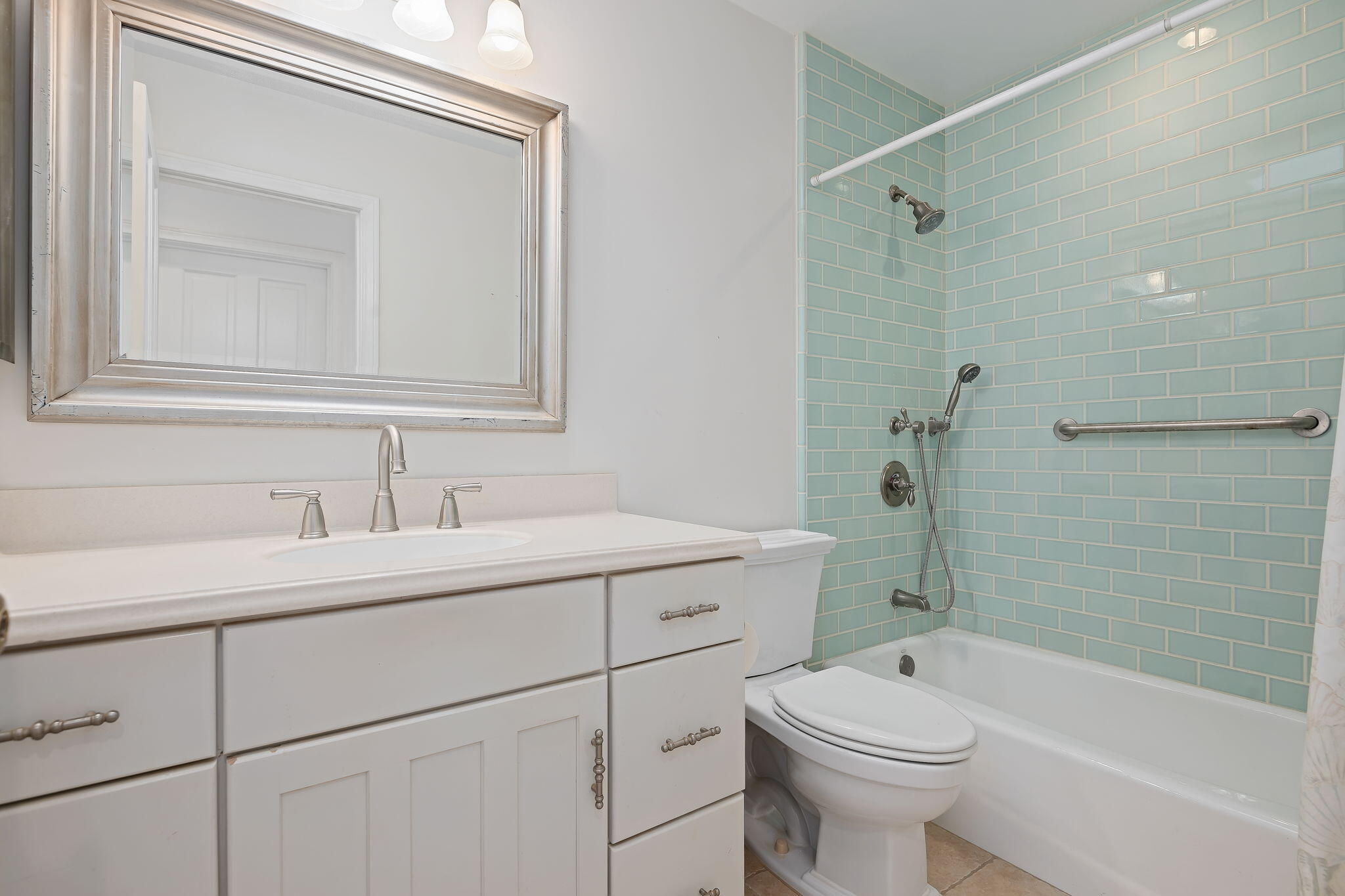 6877 Fortuna Road Goleta, CA 93117 - Photo 23 of 30 Bathroom 2