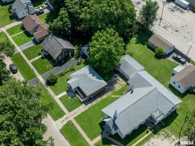 $130,000 | 1064 Monroe Street, Galesburg, IL 61401