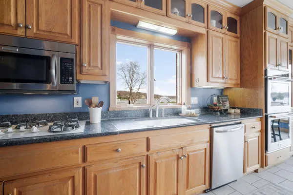 $2,995,000 | W304-n2470 Maple Avenue, Delafield, WI 53072