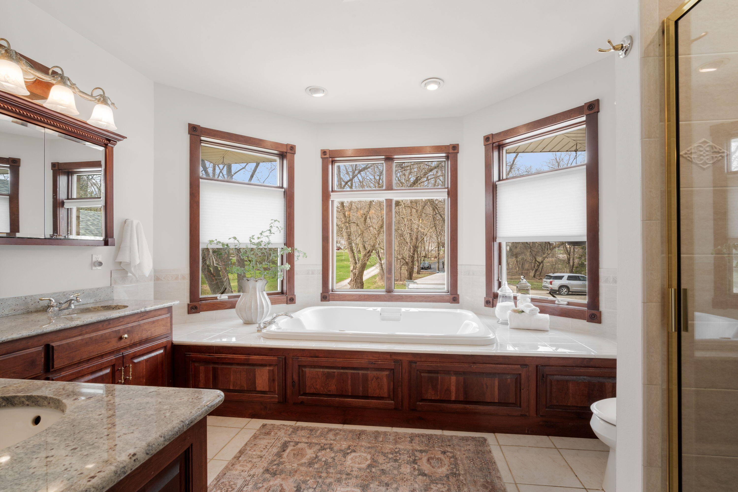 W304-n2470 Maple Avenue Delafield, WI 53072 - Photo 26 of 50 17_imgDSC03516