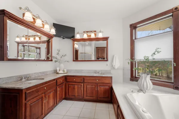 $2,995,000 | W304-n2470 Maple Avenue, Delafield, WI 53072