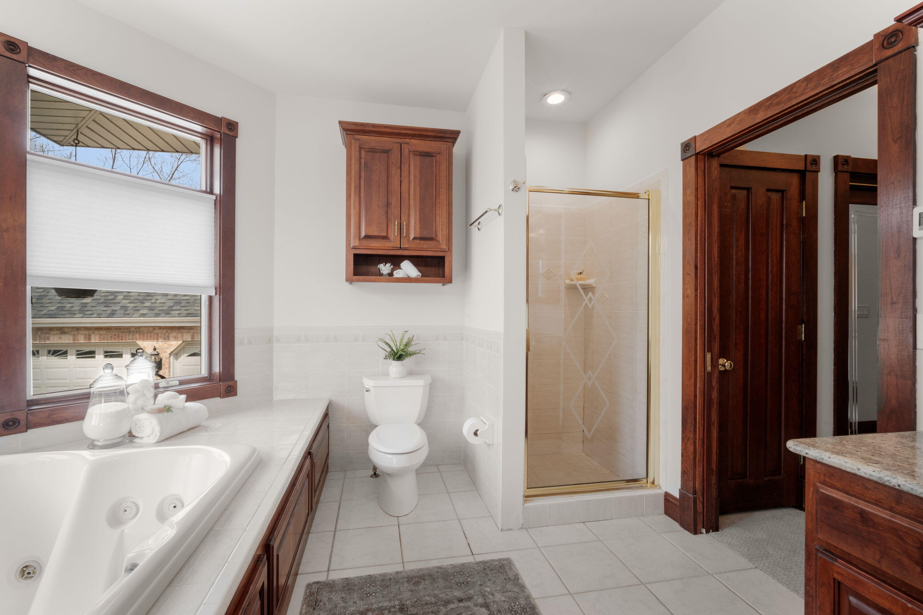 W304-n2470 Maple Avenue Delafield, WI 53072 - Photo 28 of 50 19_imgDSC03524