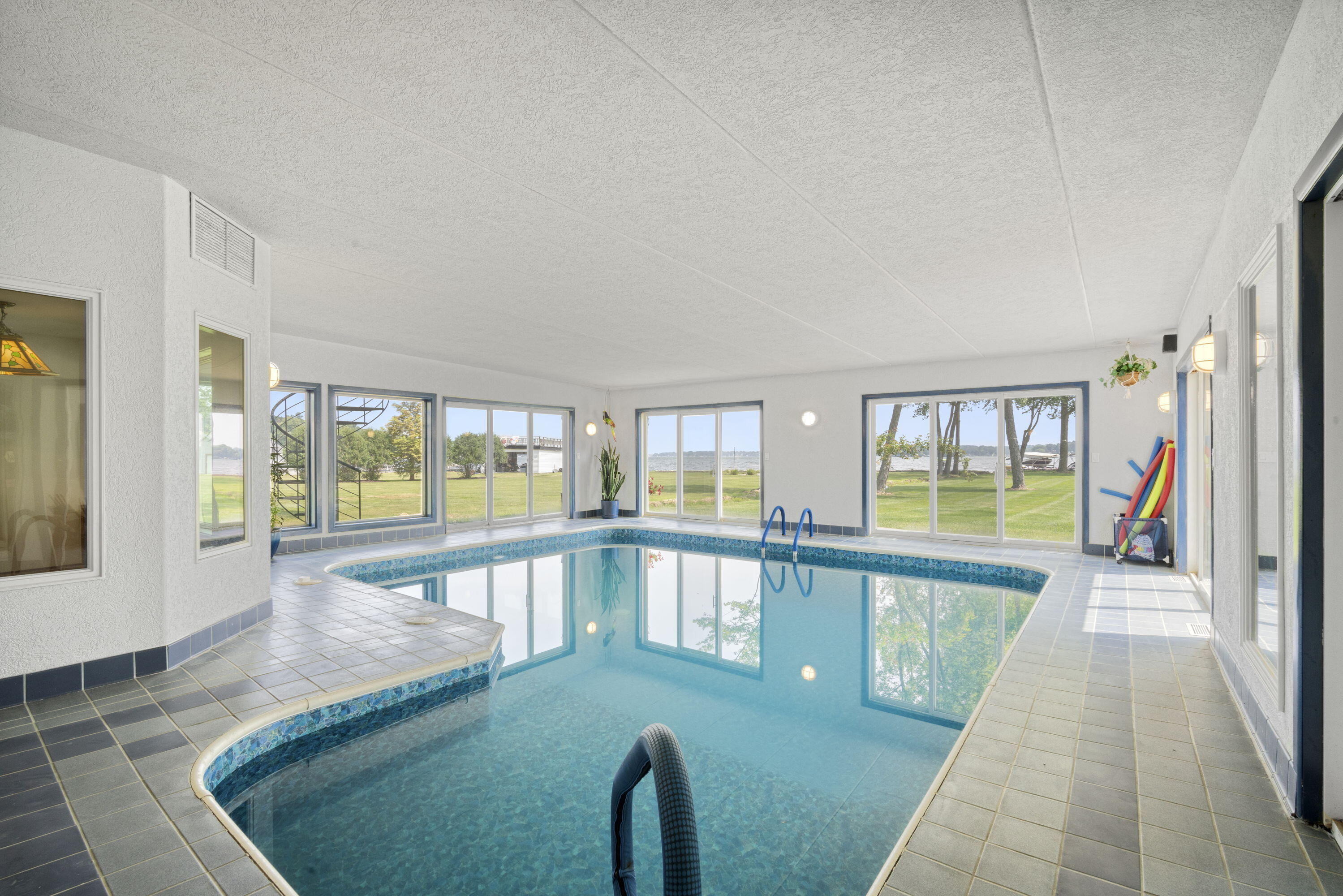 W304-n2470 Maple Avenue Delafield, WI 53072 - Photo 39 of 50 34_imgDSC00255copy