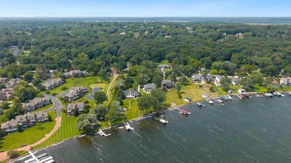 $2,995,000 | W304-n2470 Maple Avenue, Delafield, WI 53072
