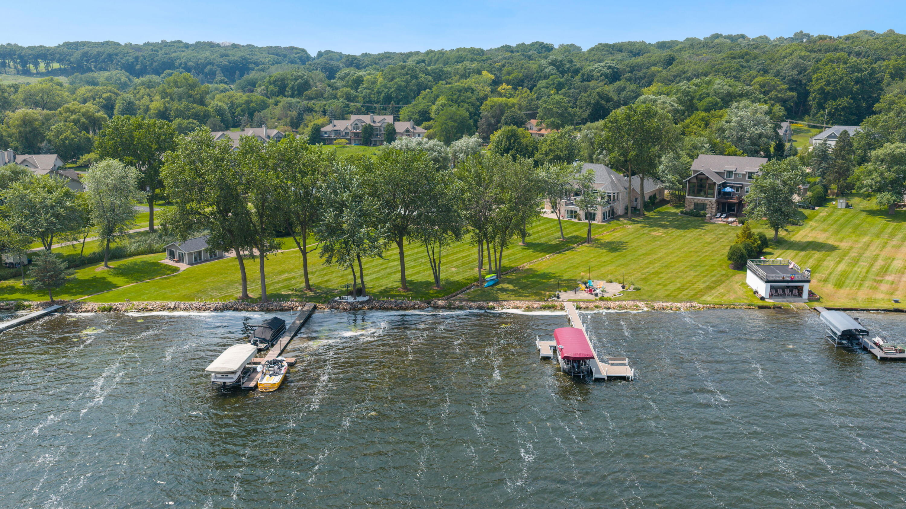 W304-n2470 Maple Avenue Delafield, WI 53072 - Photo 47 of 50 43_imgDJI_20250804133115_0005_Dcopy