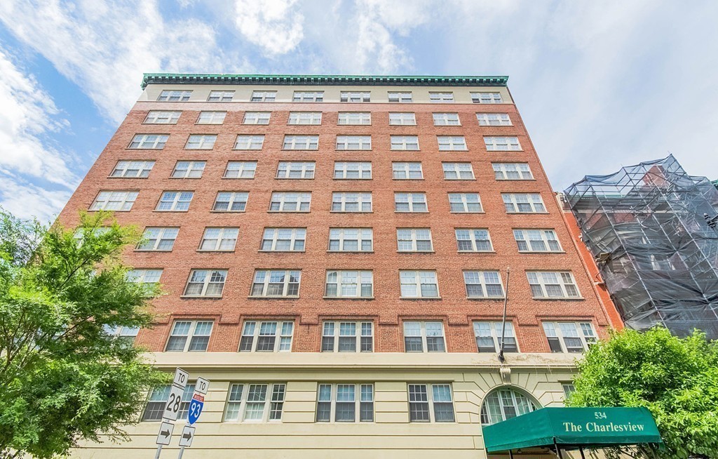 534 Beacon Street, Unit 502 Boston, MA 02215 - Photo 17 of 18 a front view of a multi story building