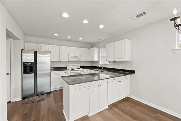 $2,495 | 1669 Baltusrol Lane, Mount Pleasant, SC 29466