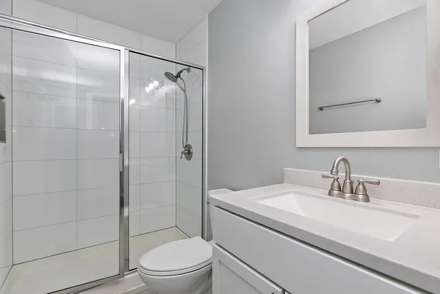 $350,000 | 400 South Collins Street, South Elgin, IL 60177