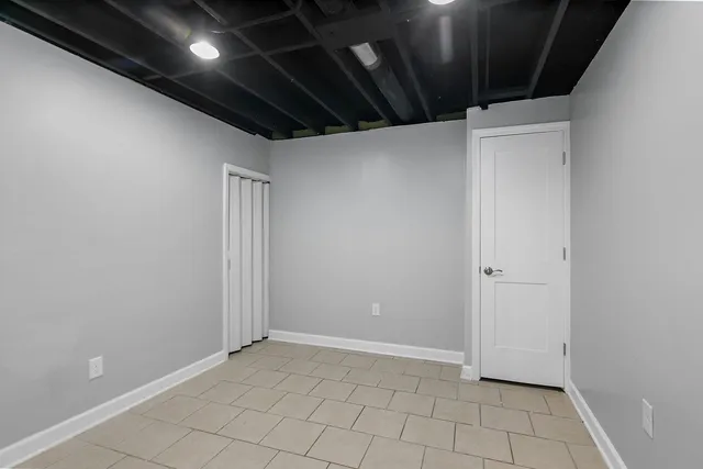 $350,000 | 400 South Collins Street, South Elgin, IL 60177