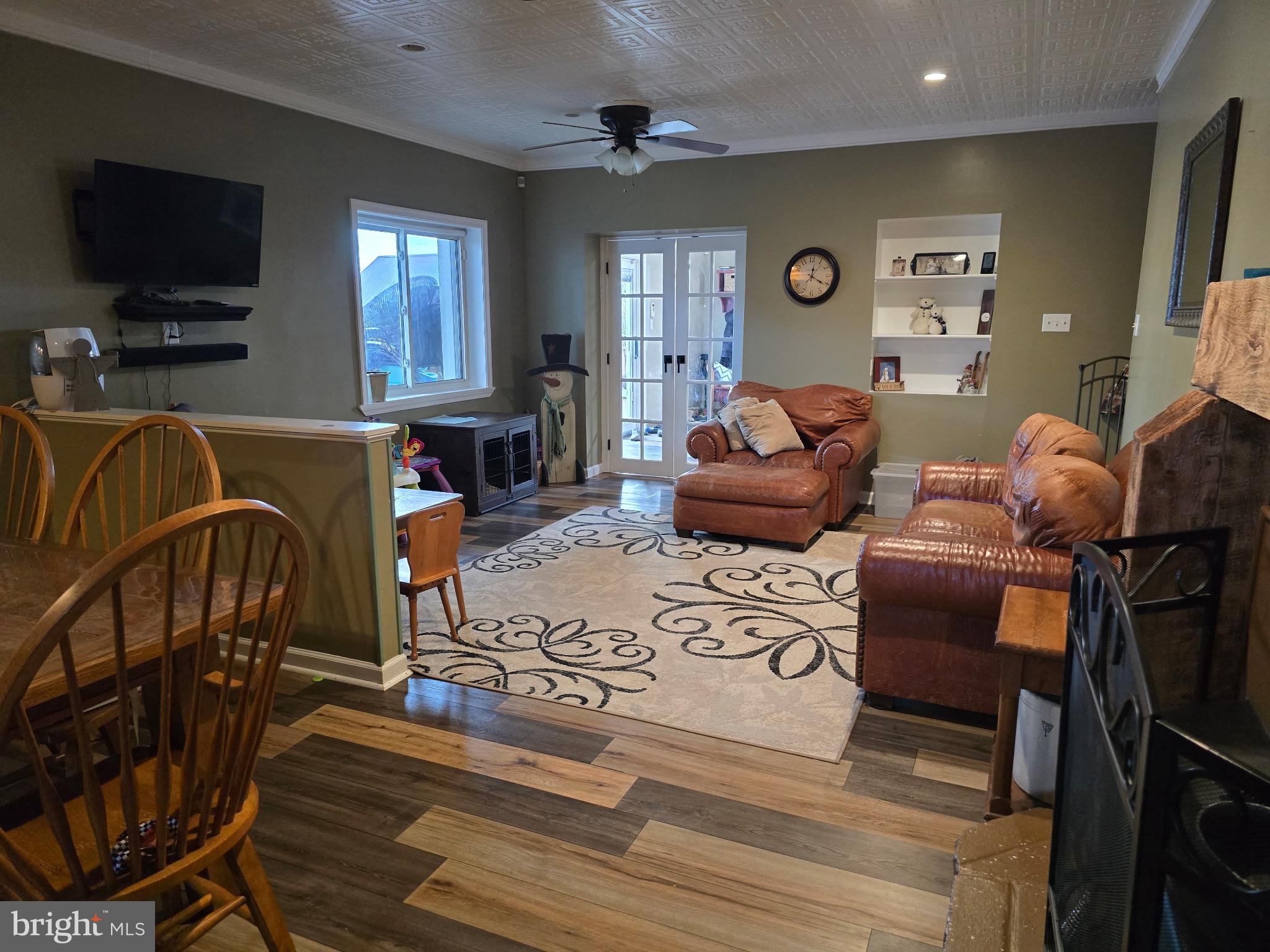 1177 Walker Road Chambersburg, PA 17202 - Photo 9 of 15 Family room and dining area