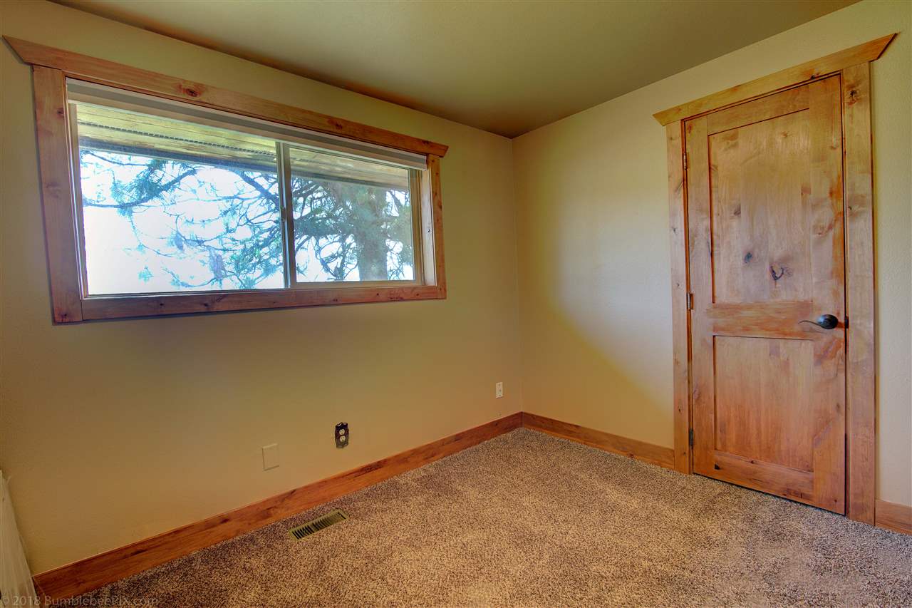 6211 North Thierman Road Spokane, WA 99217 - Photo 9 of 20